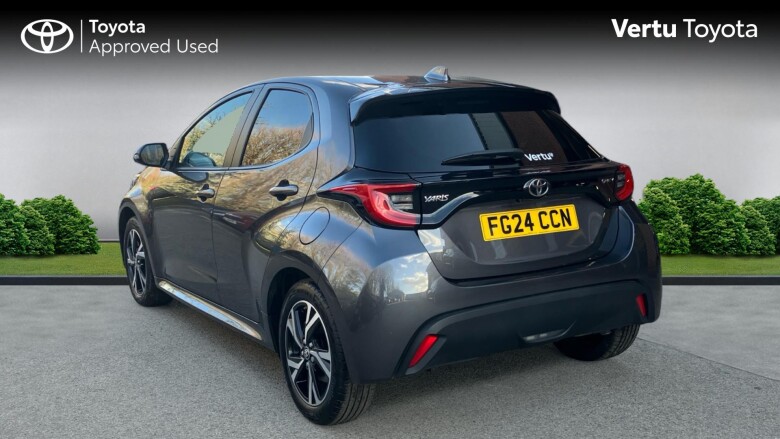 Toyota Yaris 1.5 Hybrid Design 5dr CVT Hybrid Hatchback